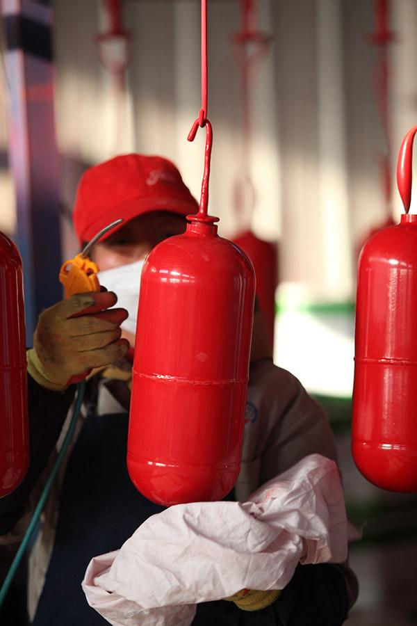 ফ্যাক্টরি সরাসরি বিক্রয় 4kg BSI EN3 শংসাপত্রযুক্ত শুকনো পাউডার অগ্নি নির্বাপক 7